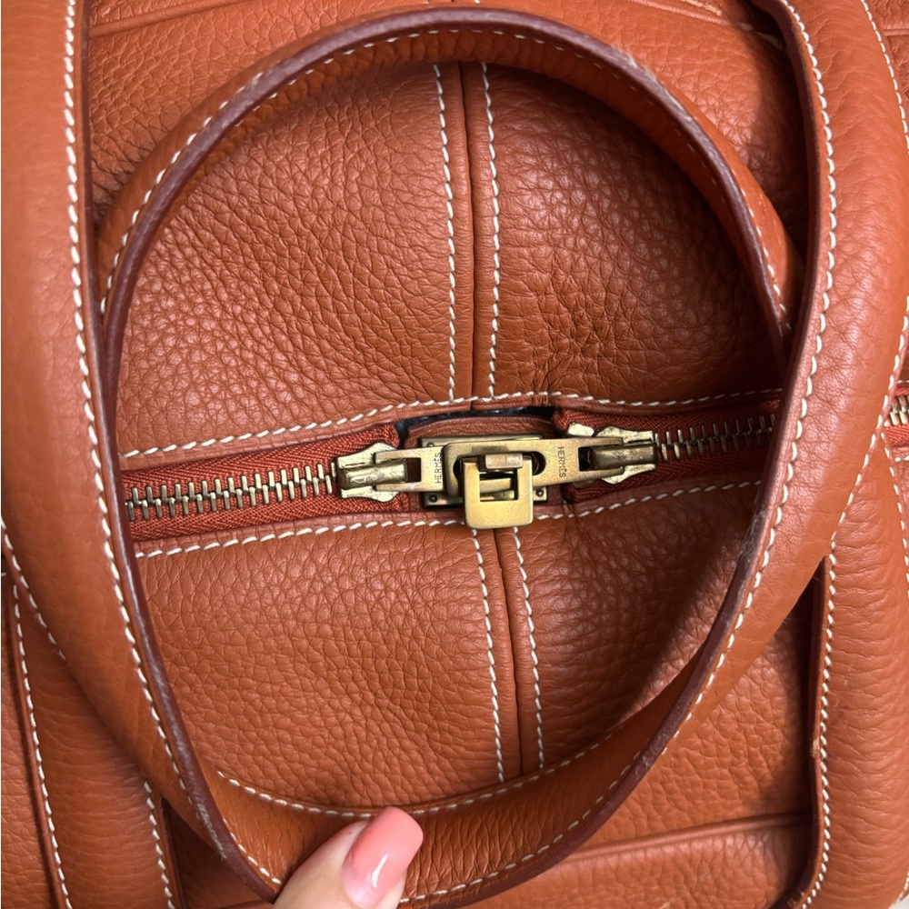 Authentic HERMES Victoria 43 clemence gold brown leather duffle bag unisex - Picture 7 of 16